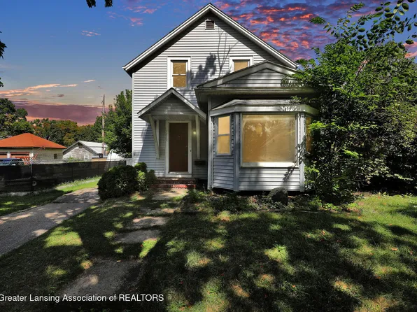 1229 Walsh St, Lansing, MI 48912
