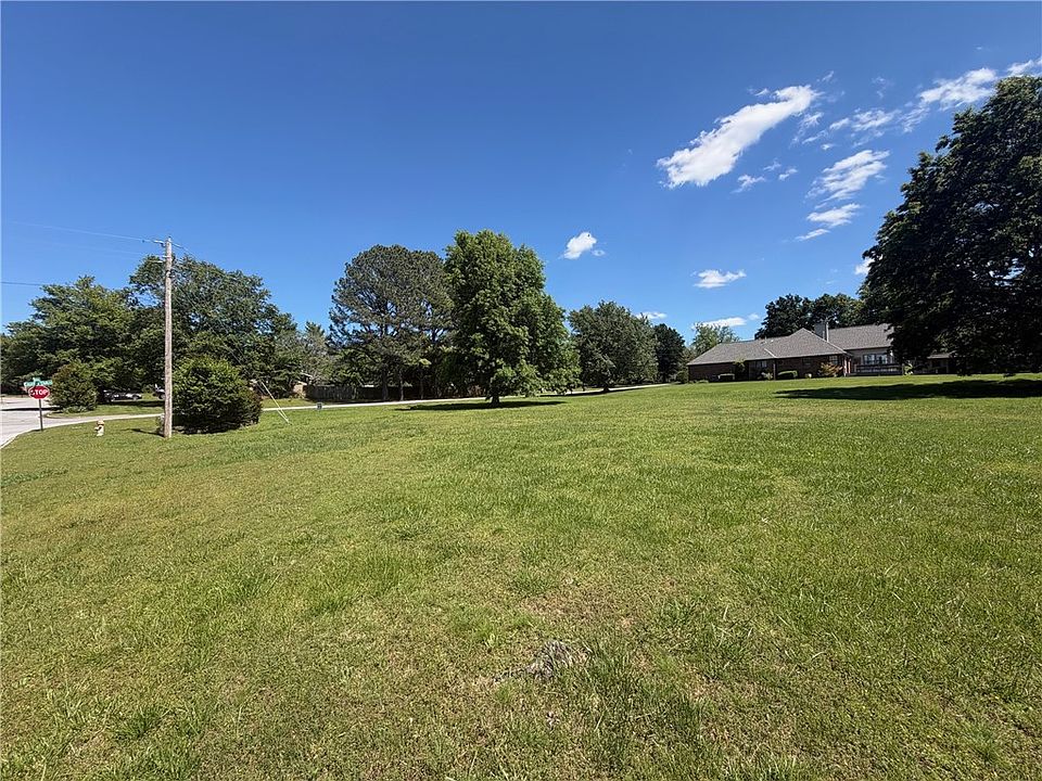 2nd image of S Country Club Dr #151