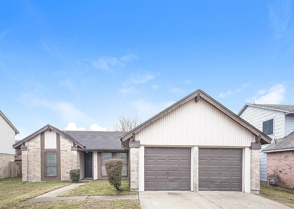 1st image of 8807 Moonlight Forest Dr