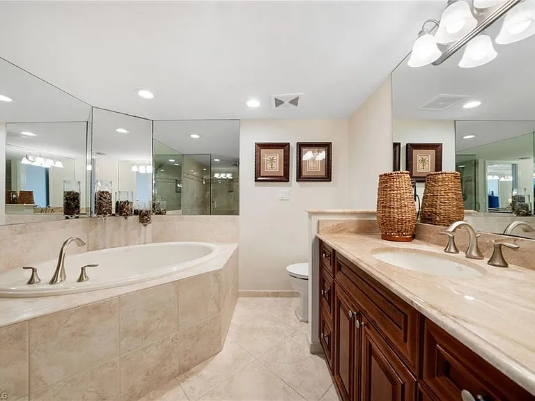 4901 Gulf Shore Blvd N #1604 — Photo 16