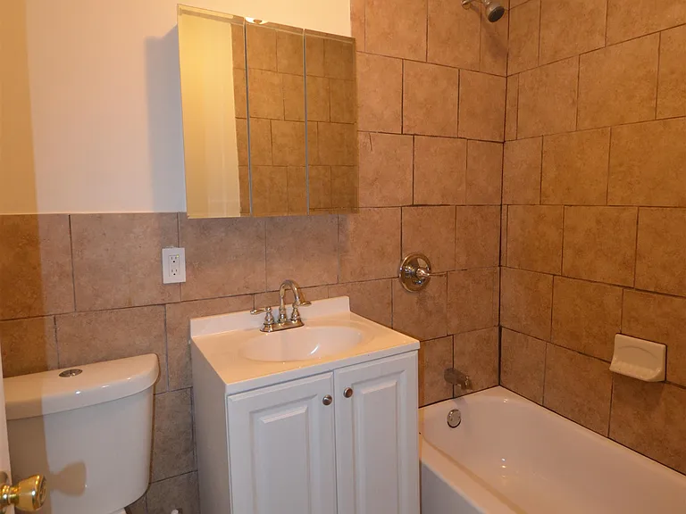 241 Randolph Ave #1 — Photo 6
