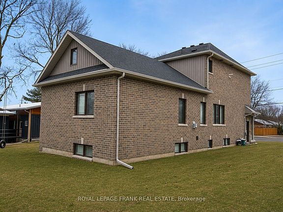 2nd image of 58 Vipond Rd