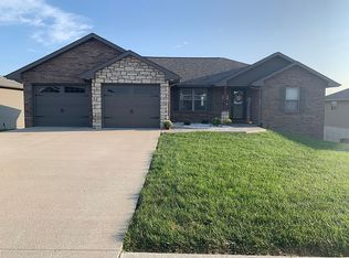 3849 Riley Ct, Jefferson City, MO 65109