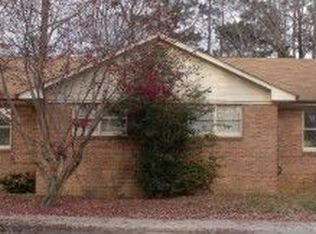 5211 County Dr, Disputanta, VA 23842