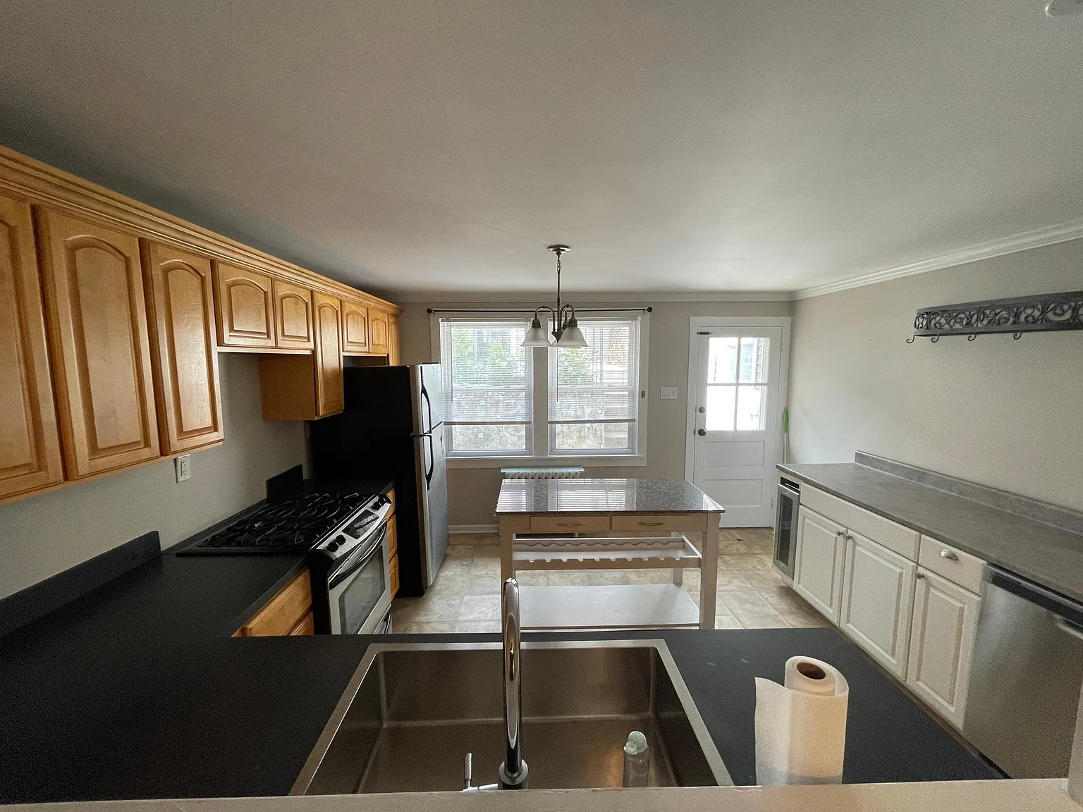 181 Front St — Photo 3