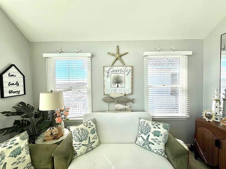 3174 Ocean Rd — Photo 6
