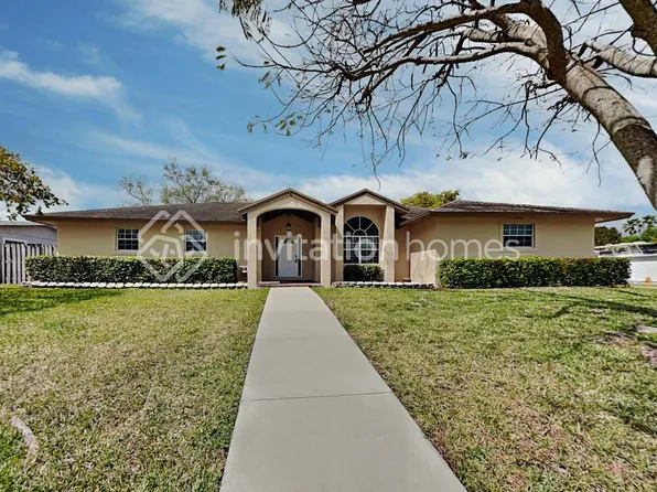 19730 SW 87th Pl, Cutler Bay, FL 33157