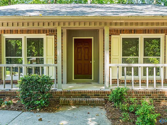 3rd image of 1021 Seina Vista Dr