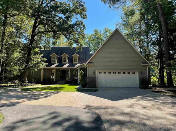 190 Peregrine Dr, Pine Bluff, AR 71603