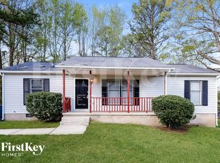 517 N Catawba Cir, Matthews, NC 28104