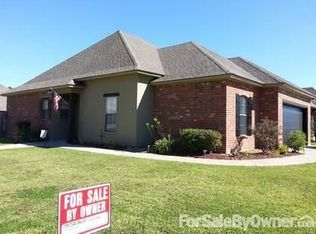 101 Fox Creek Dr, Youngsville, LA 70592