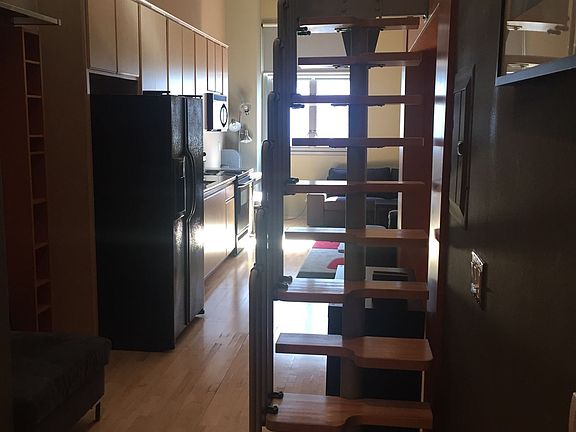 4th image of 175 S Lake Ave Unit 408