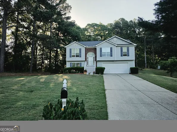 397 E Sycamore Dr, Winder, GA 30680