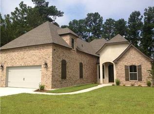 2892 Cypress Creek Dr, D'Iberville, MS 38540