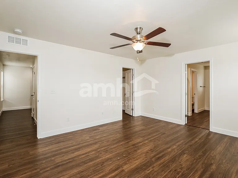 1507 S Horton St — Photo 11