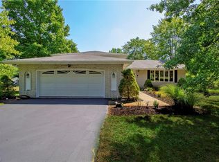 92 Bath Rd, Medina, OH 44256