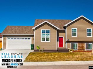 2140 Silvertip St, Bar Nunn, WY 82601