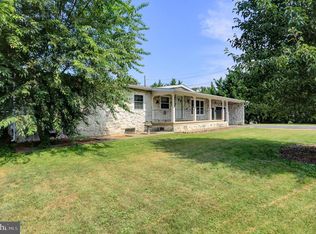 811 Pine Stump Rd, Chambersburg, PA 17202