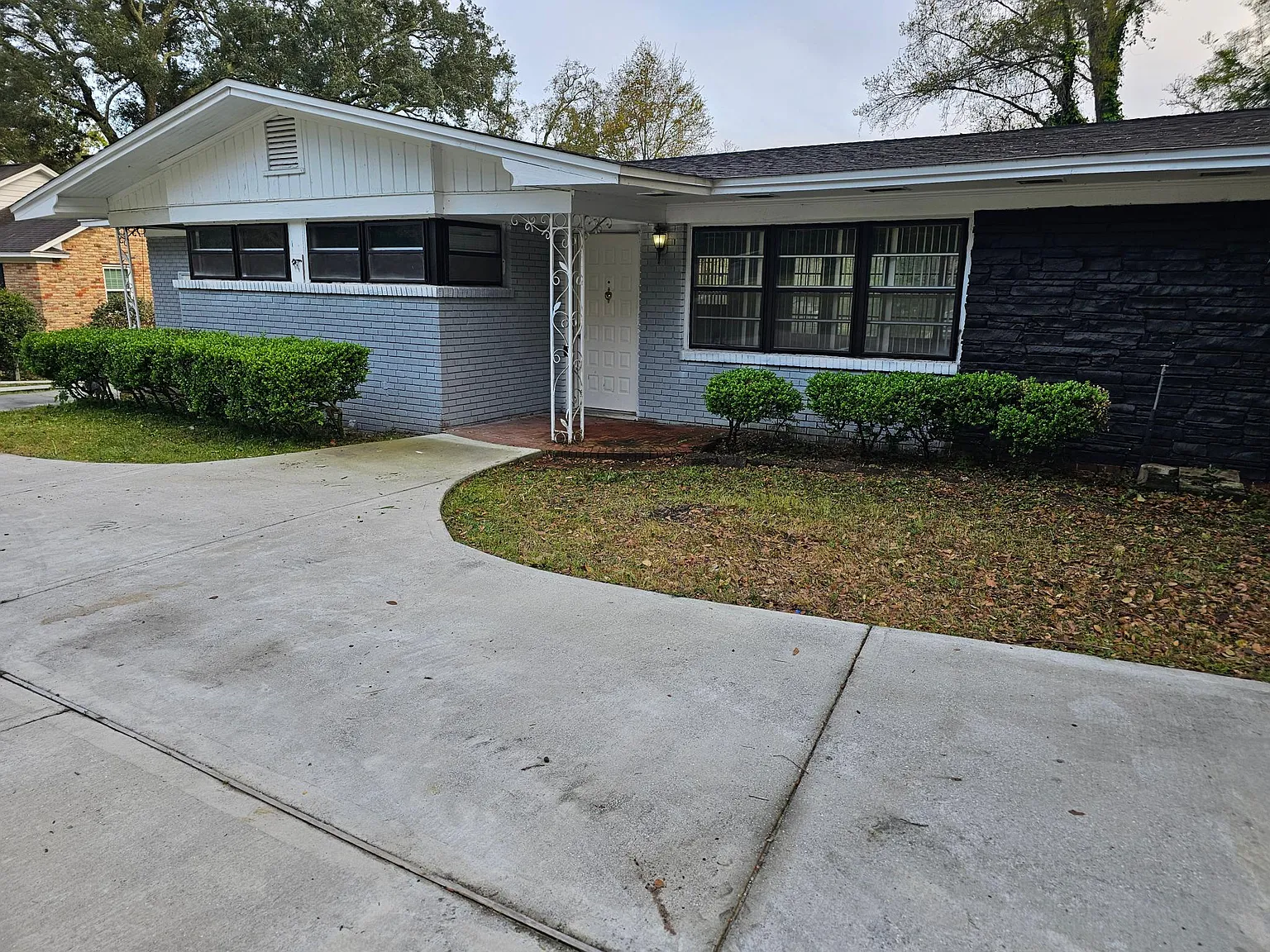 3285 Idlewood Dr — Photo 3