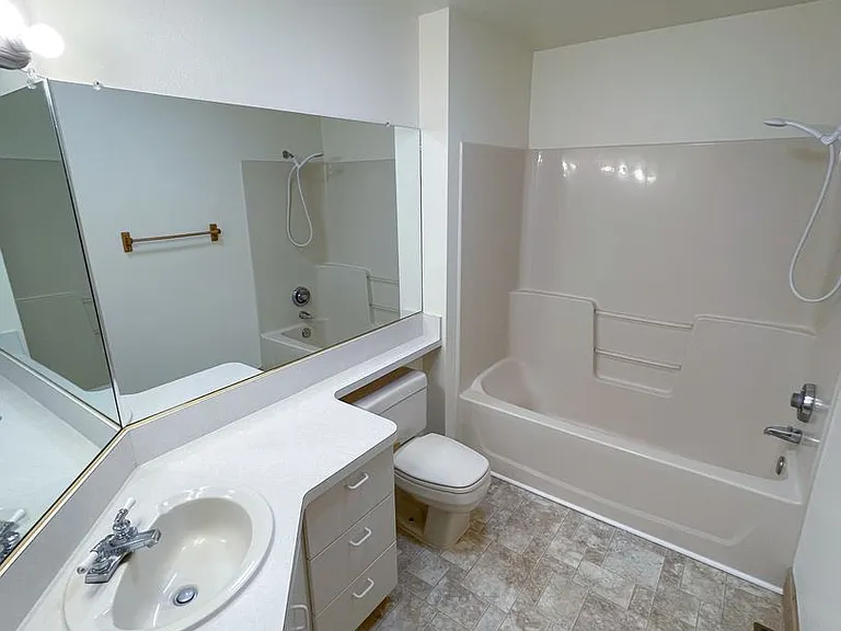 5441 Basin View Dr — Photo 13