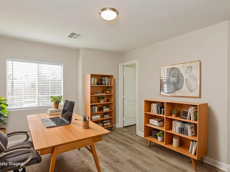 1132 Aldenwood Ave — Photo 17