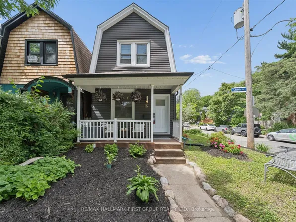 16 Cassels Ave, Toronto, ON M4E 1X8