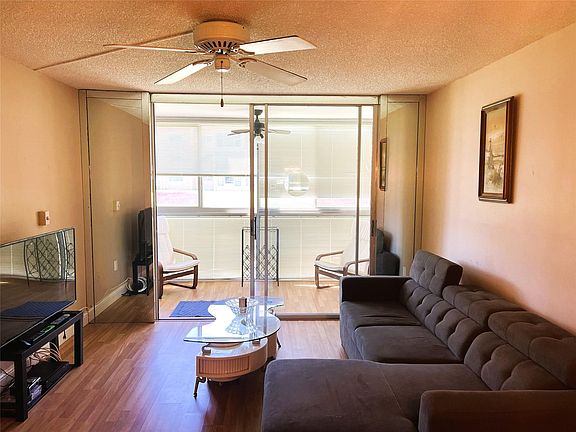 4th image of 8861 Sunrise Lakes Boulevard #107
