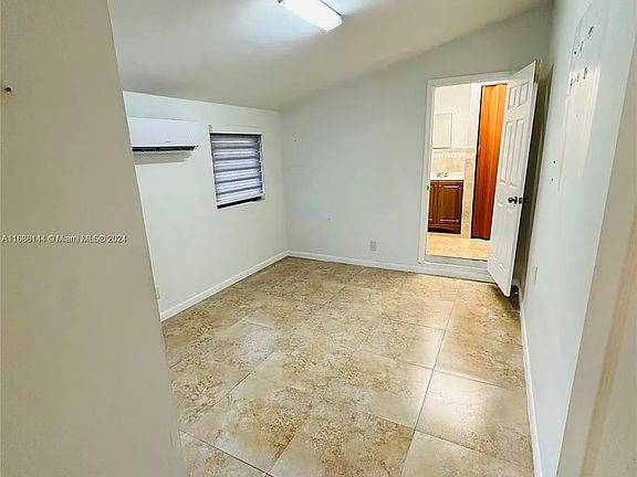 2nd image of 12465 SW 185th St