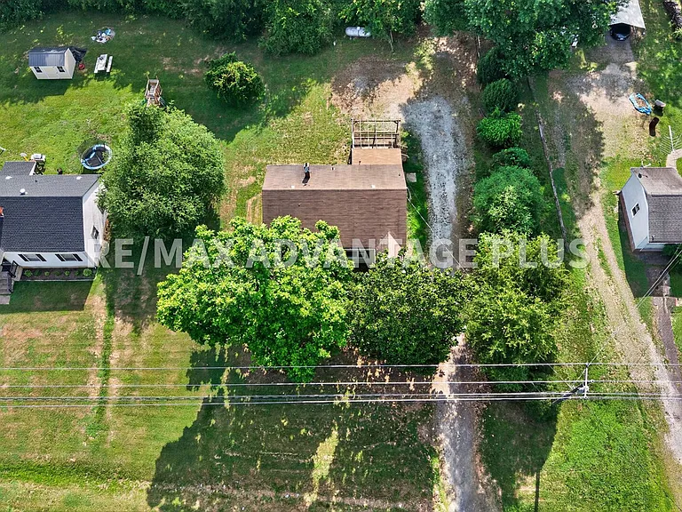 1552 Cumberland Rd — Photo 30