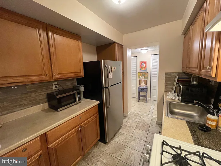 6 Longstream Ct #T2 — Photo 21