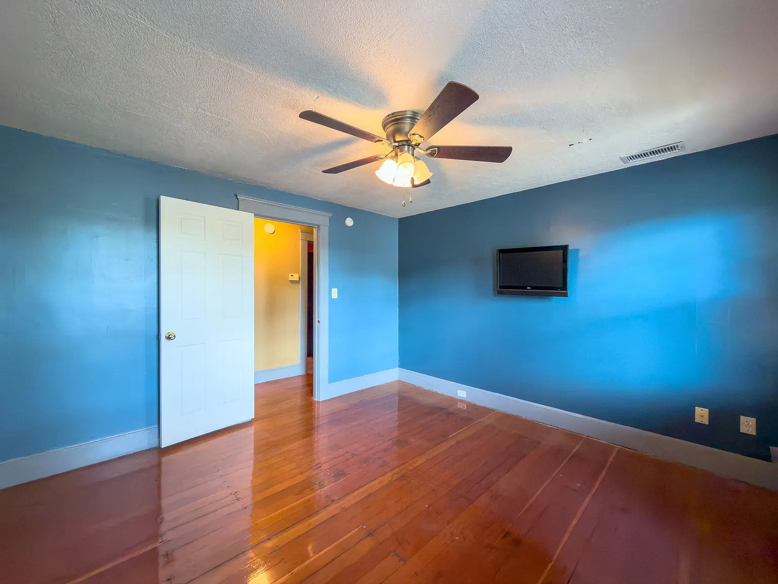 2 bed, 757 sqft, $1,850 — Photo 4