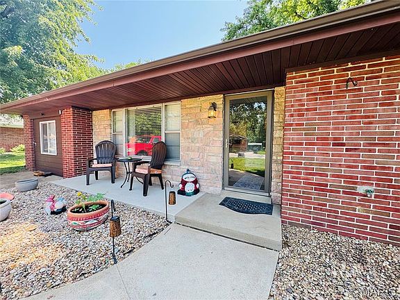 4th image of 10 Flamingo Dr