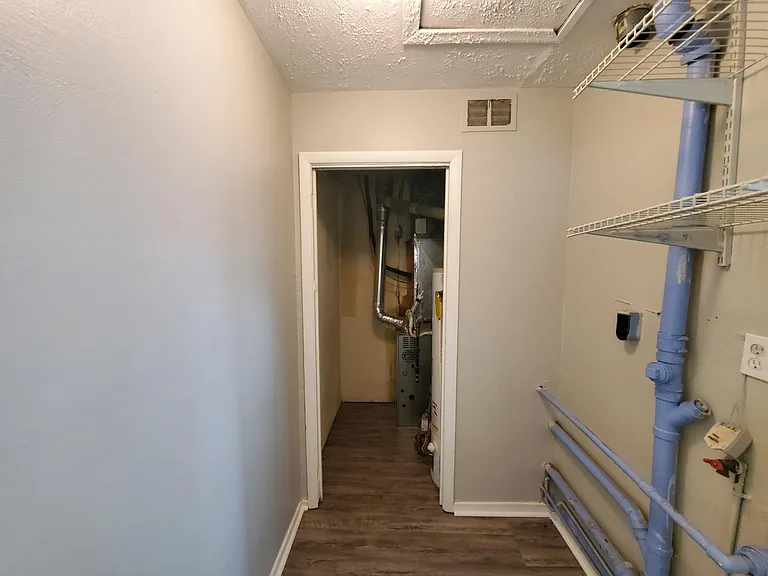 1047 Wellspring Dr — Photo 15