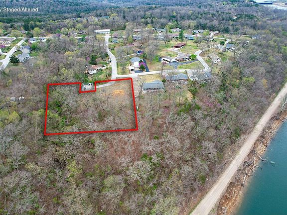 5th image of 949 Wayland Drive