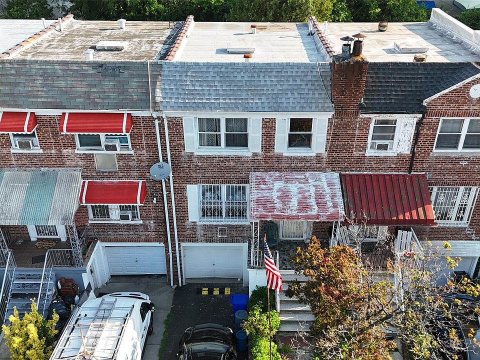 1st image of 935 Magenta Street