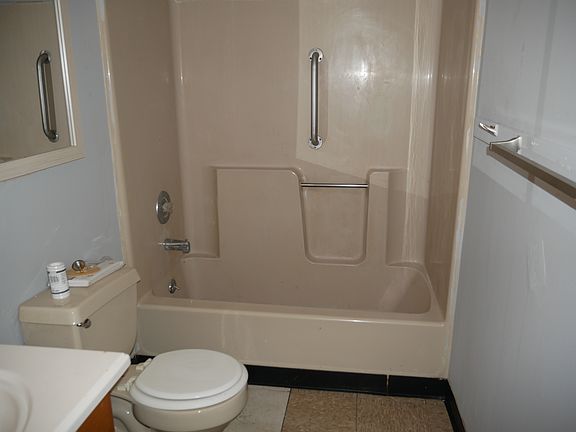 3rd image of 43 Osborne St APT 1