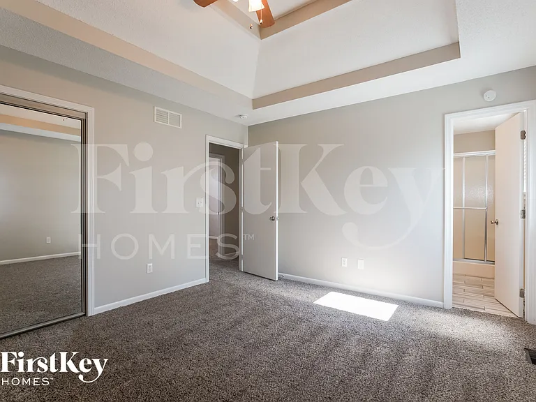 1603 Roberta Dr — Photo 9