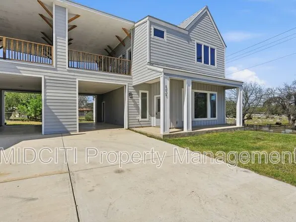 895 E Mather St, New Braunfels, TX 78130