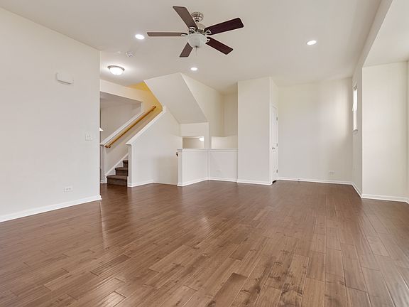 3rd image of 3337 Kentshire Cir