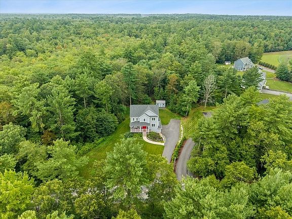 2nd image of 2209 Maple Swamp Rd