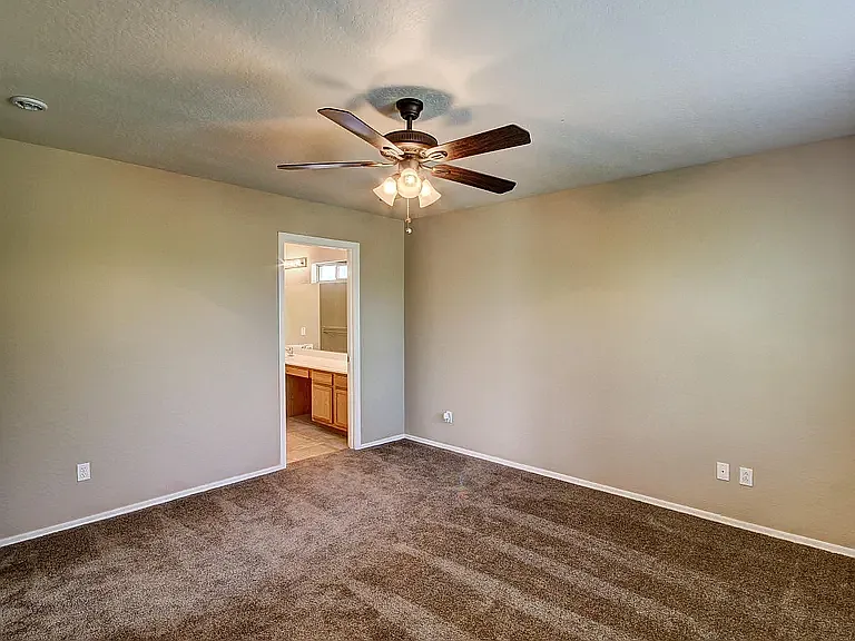 8553 W Superior Ave — Photo 13