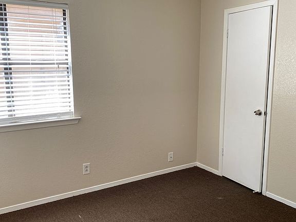 4th image of 419 W Spruce Ave #B
