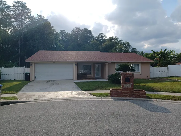 11424 Haymarket Ct — Photo 32