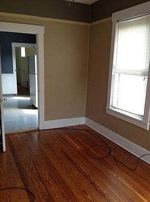 2nd image of 11 Chase St Unit 2