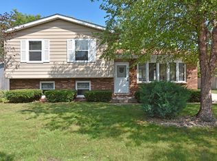 719 Holdridge Ave, Winthrop Harbor, IL