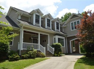 1412 Black Mountain Rd, Pilot Mtn, NC 27041