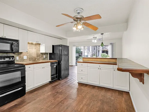 12900 Walden Rd APT 513, Montgomery, TX 77356