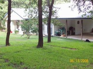 166 Kothmann Rd, La Vernia, TX 78121