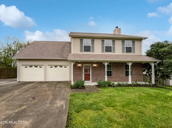 1310 Chatam Ridge Ln, Knoxville, TN 37932