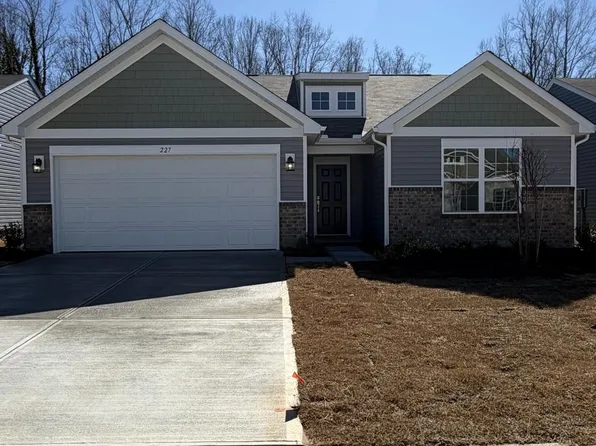 227 W 18th St, Kannapolis, NC 28081